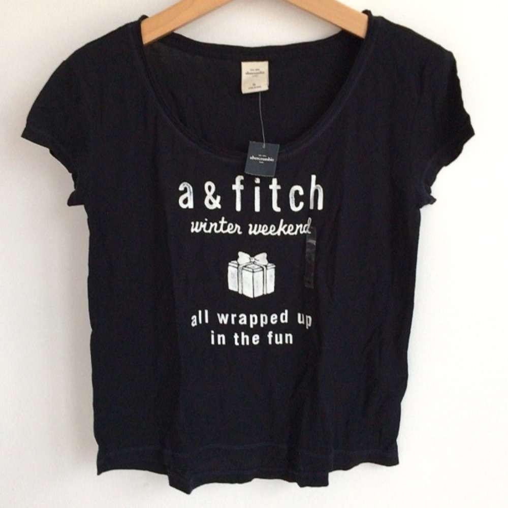 🆕 Abercrombie & Fitch Navy Kids XL, Woman S Tee